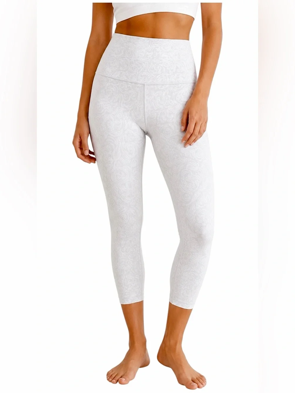 Lululemon – Wunder Under HR Crop Leggings 21 Foli Manifesto White Nimbus – Sz. 6